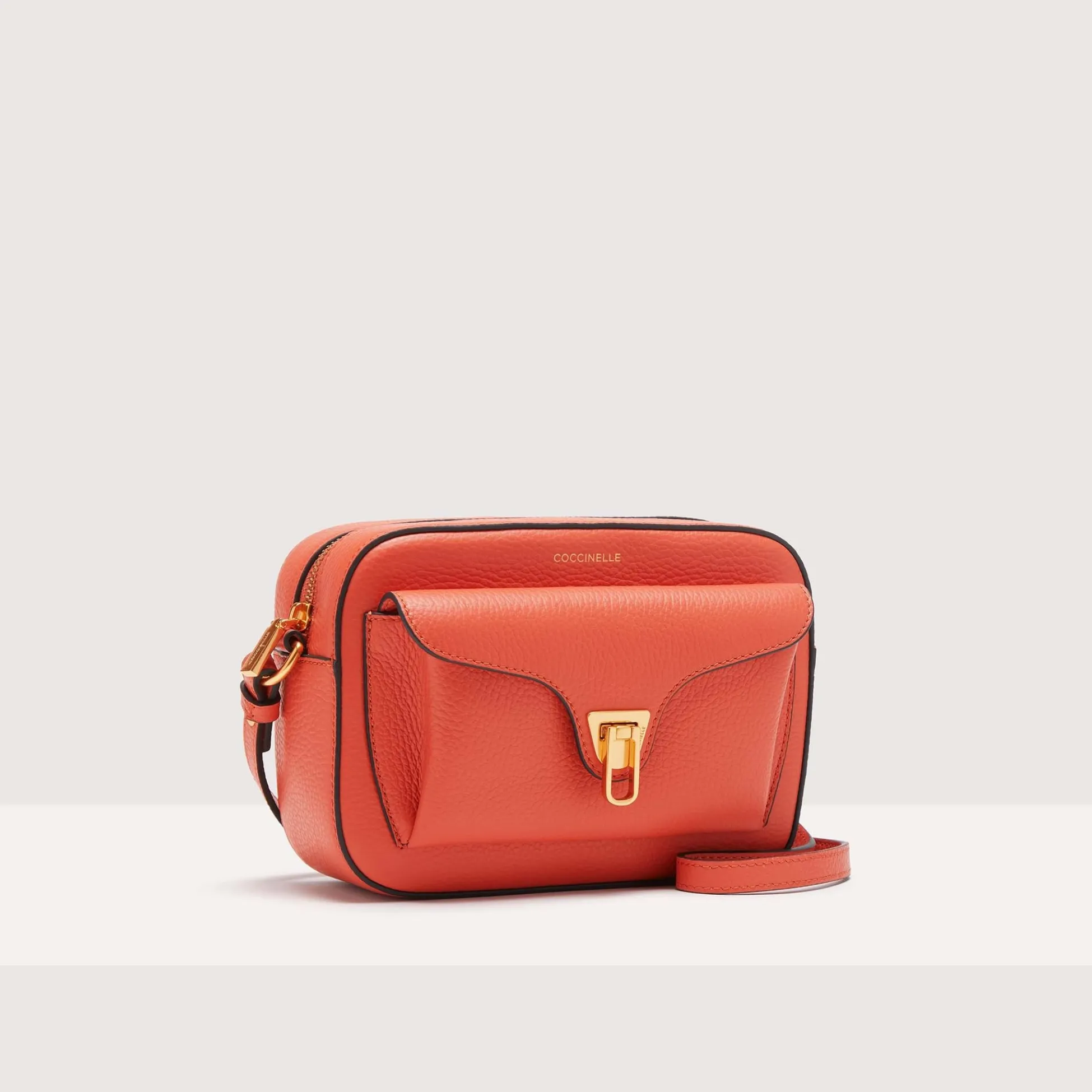 Coccinelle Beat Soft Small
