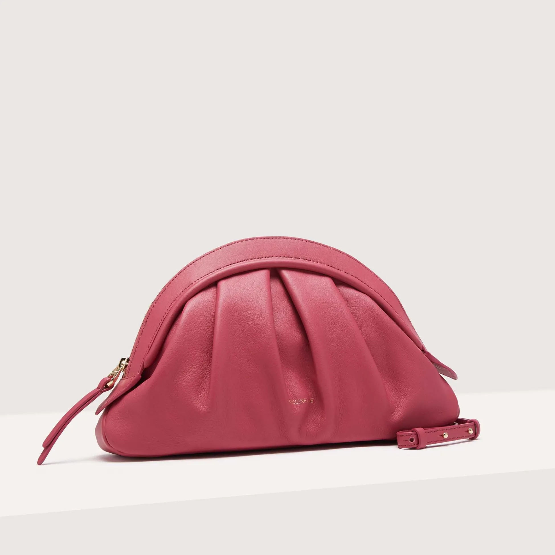 Coccinelle Cheek Smooth Medium
