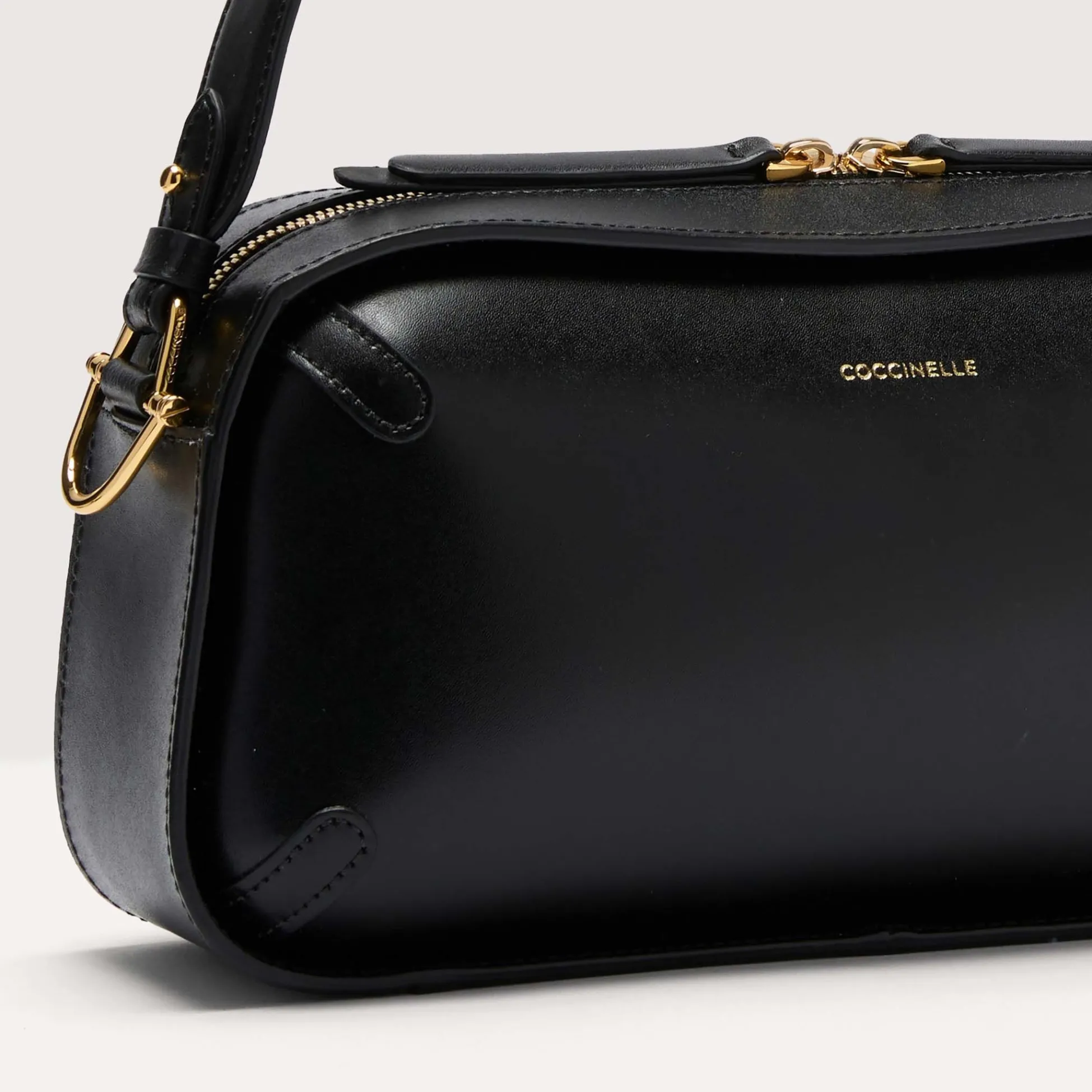 Coccinelle Maleta Calf Cocker medium
