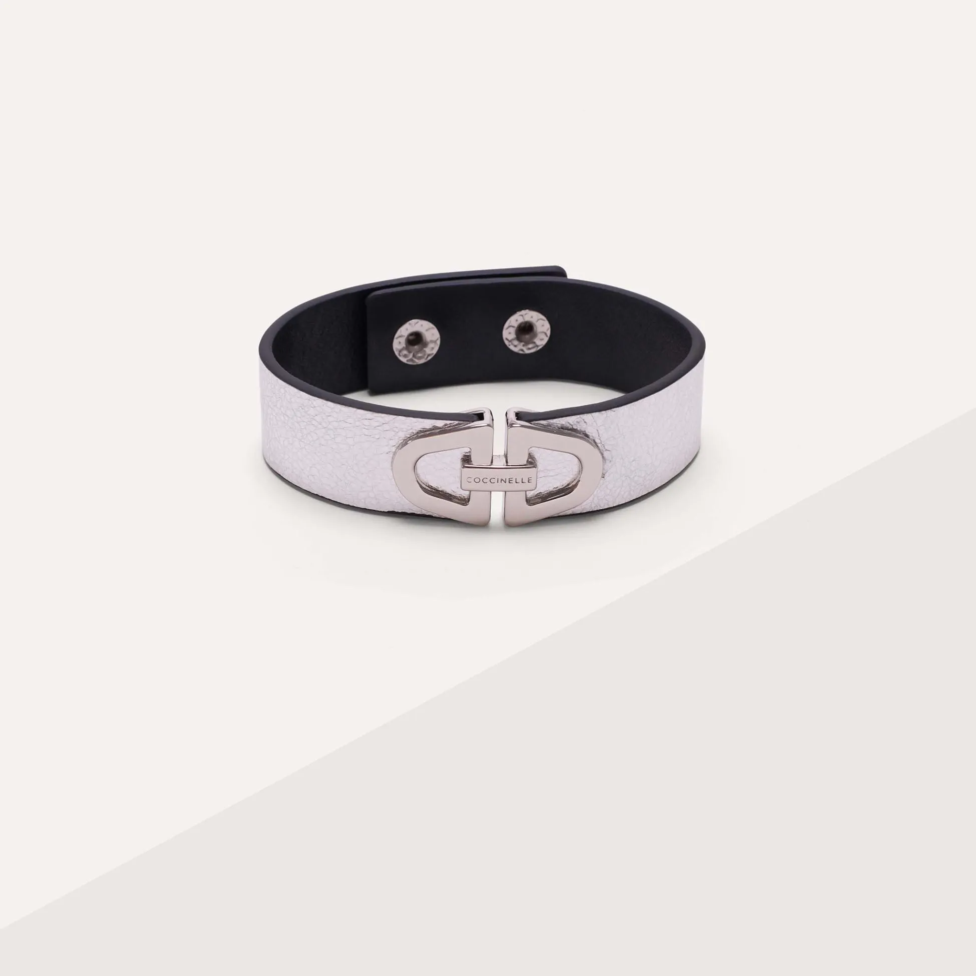 Coccinelle Monogram smooth metal